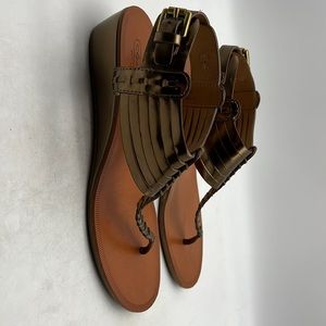 Vintage Mirror Metallic Gold Coach India Ankle Strap Wedge Sandals Size 7B Q1888